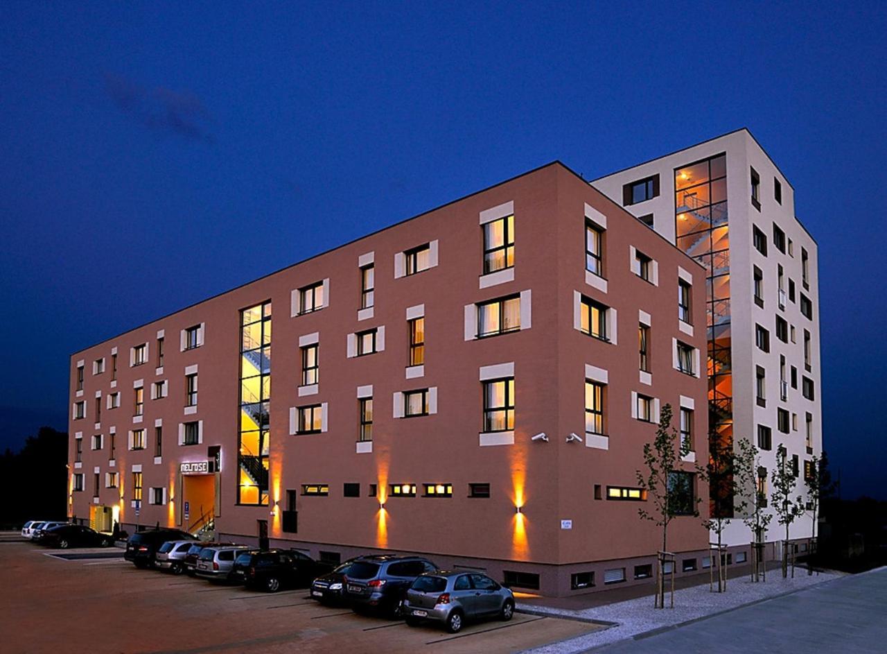 Melrose Apartments Pozsony Kültér fotó
